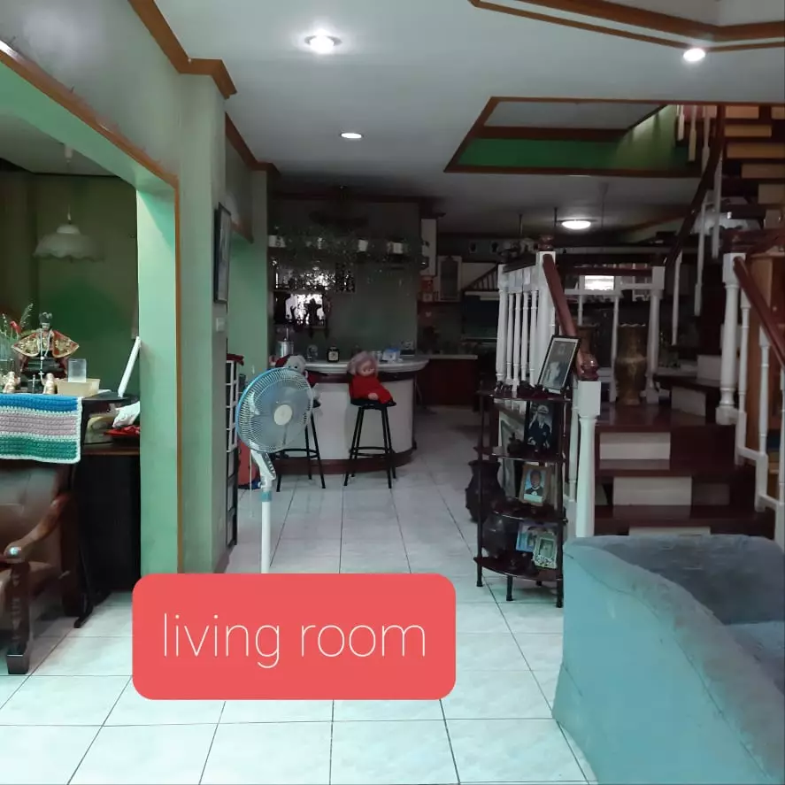 For SALE  and for RENT 6 bedrooms gated house  in the village  near Savemore  Canduman Mandaue City cebu - photo 6