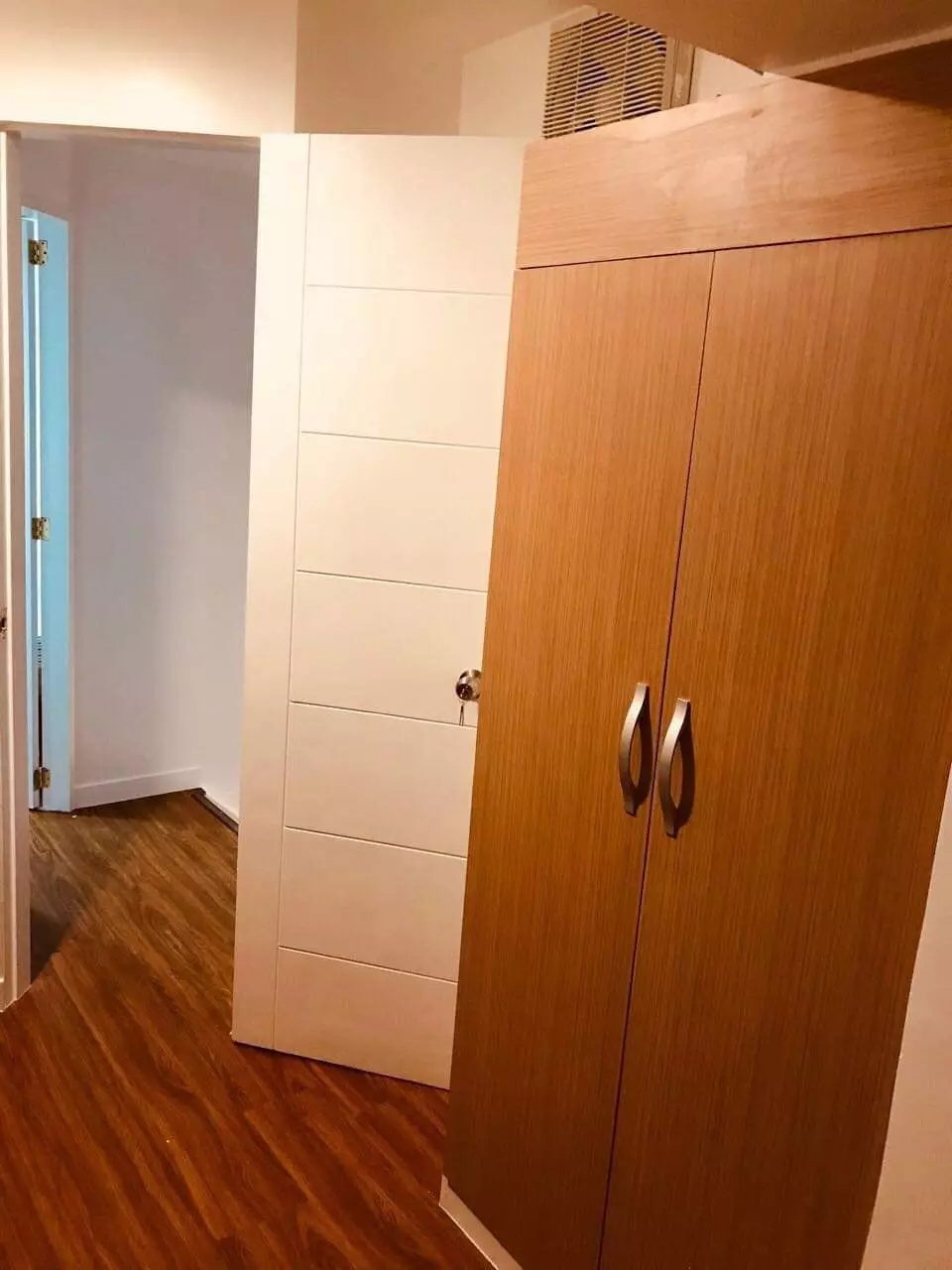 Loft Type Condominium Unit For Sale — Loft in Malate, Manila, Barangay 1 — Photo 5