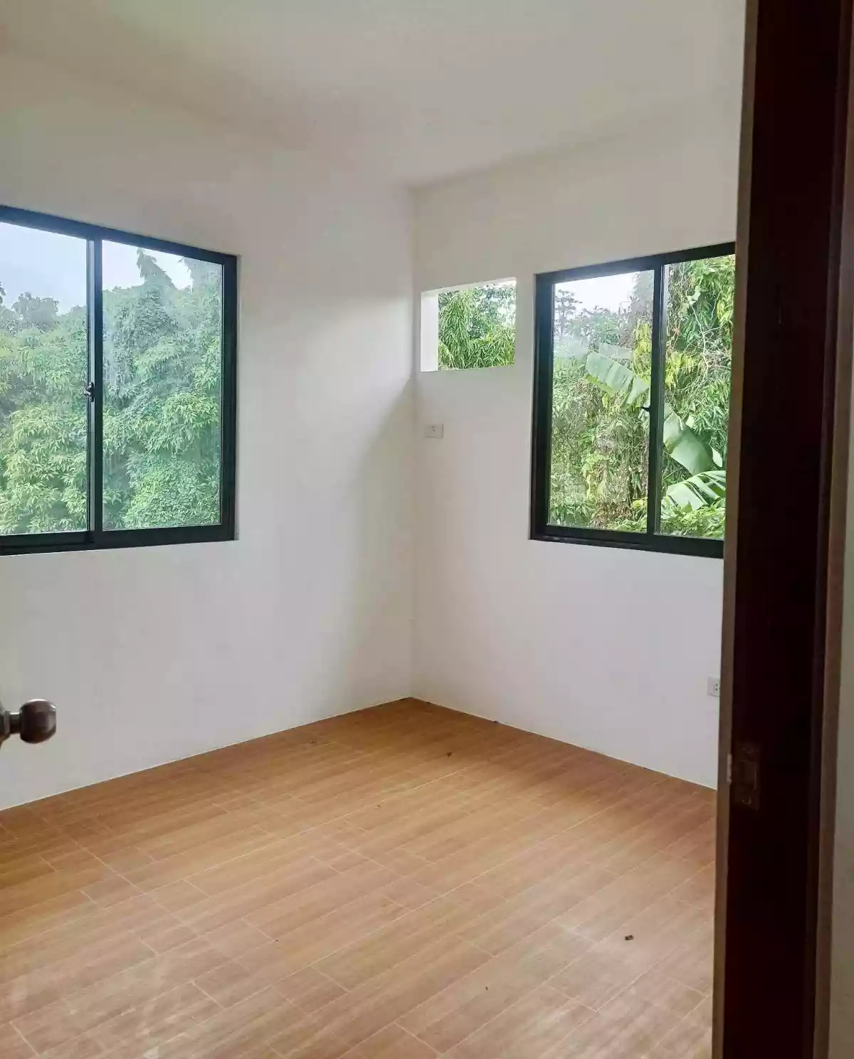 House for Assume in Breeza Scapes — House and Lot in Locata Road, Lapu-Lapu City, Cebu — Photo 7