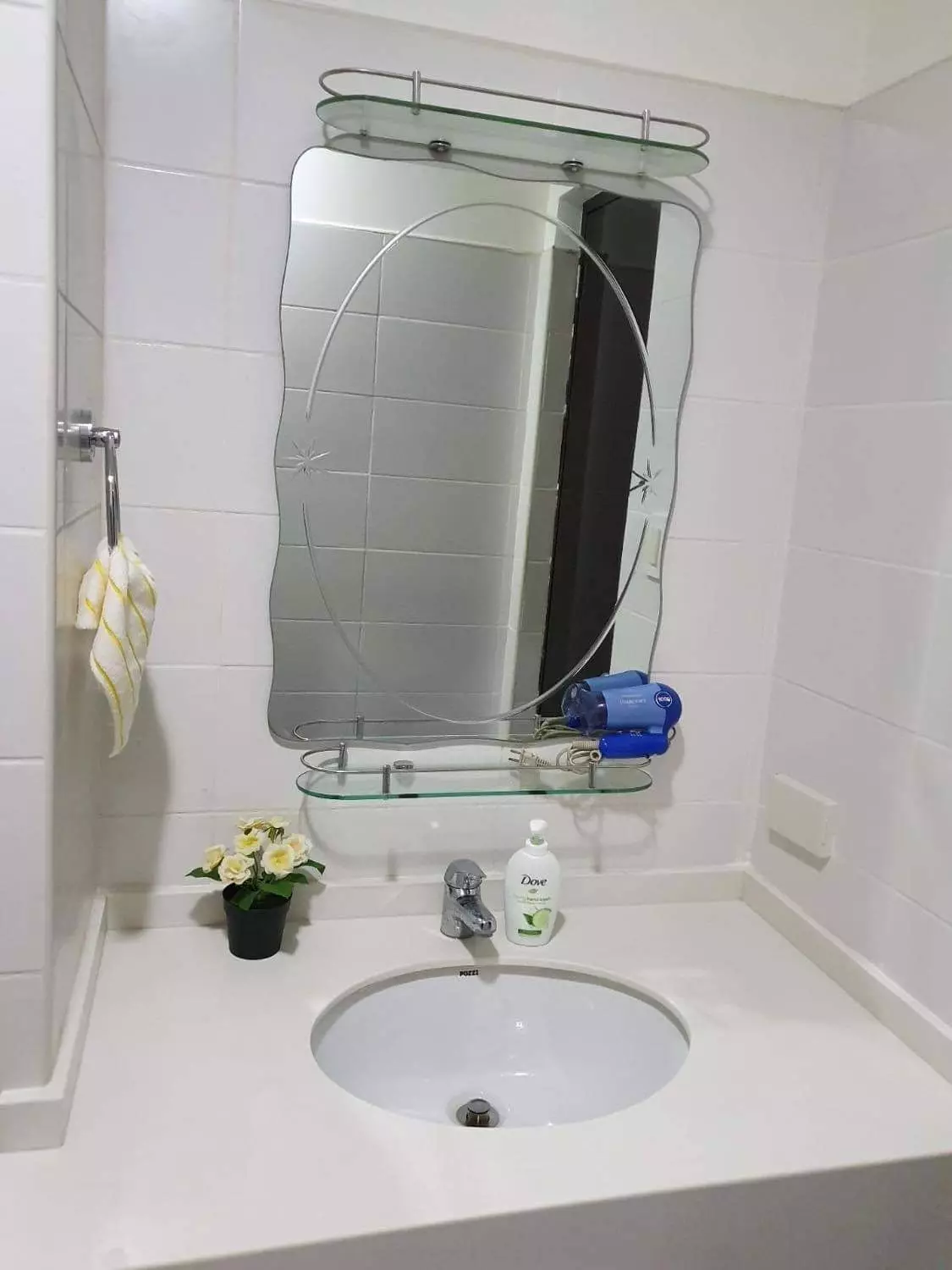 Studio Unit with balcony for RENT! — Studio in Hernan Cortes Street, Mandaue City, Central Visayas — Photo 5