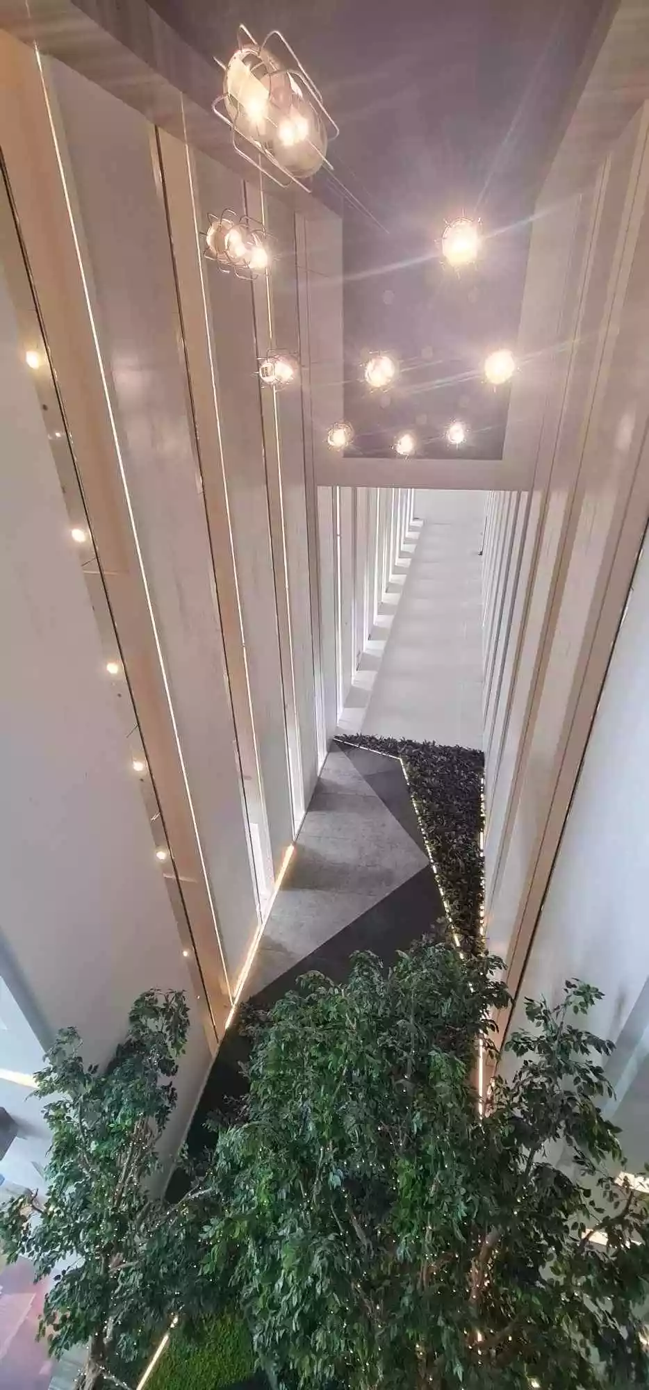 Open photo 15 of 15 — 38 Park Studio Unit for Rent