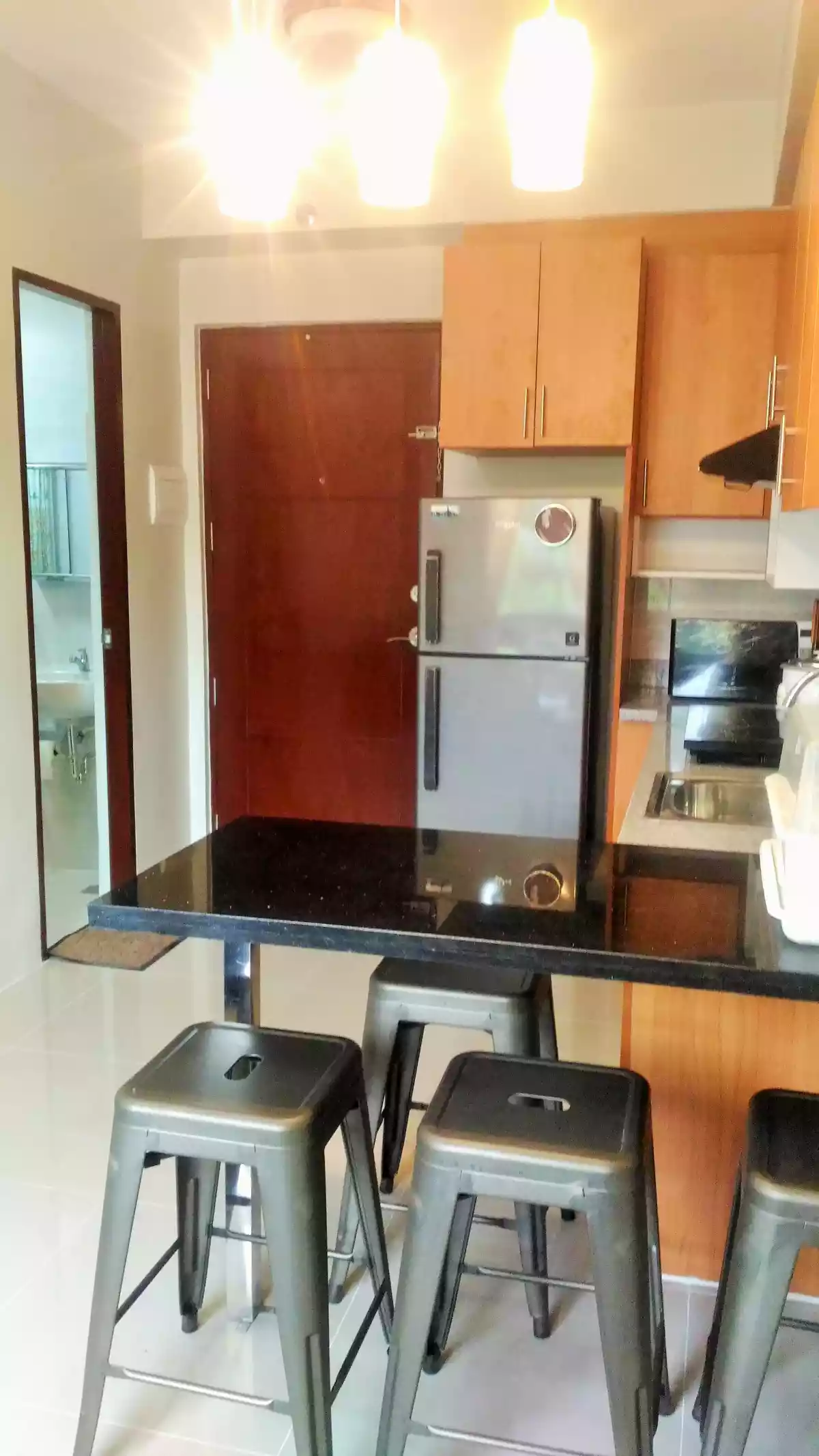 For Lease 1BR fully furnished with balcony near IT Park, Lahug — 1 Bedroom in Salinas Drive Extension, Cebu City, Philippines — Photo 5