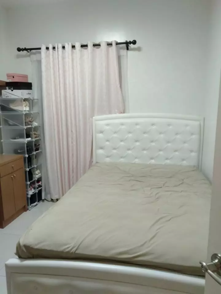 HOUSE AND LOT FOR SALE IN HIGH-END SUBDIVISION