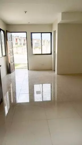 For Assume — Townhouse in City of Naga, Cebu, Philippines — Photo 6