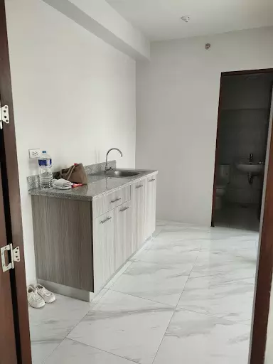For Assume 1 br with balcony with Parking — 1 Bedroom in V Rama Avenue, Cebu City, Cebu — Photo 4