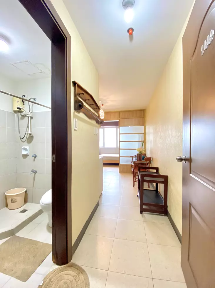 FOR LEASE FURNISHED 1BR UNIT at Ridgewood Towers  - photo 6