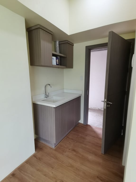 Northwoods Place SOHO Unit for SALE - photo 3