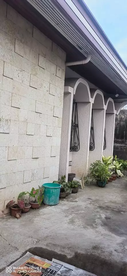 6 BEDROOM BUNGALOW FOR SALE - photo 3