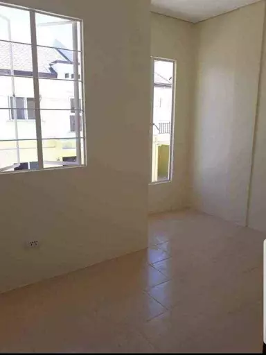 Bayswater townhouse for rent - photo 4