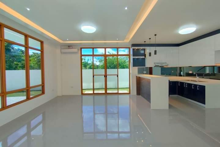 House and Lot for Sale - photo 5