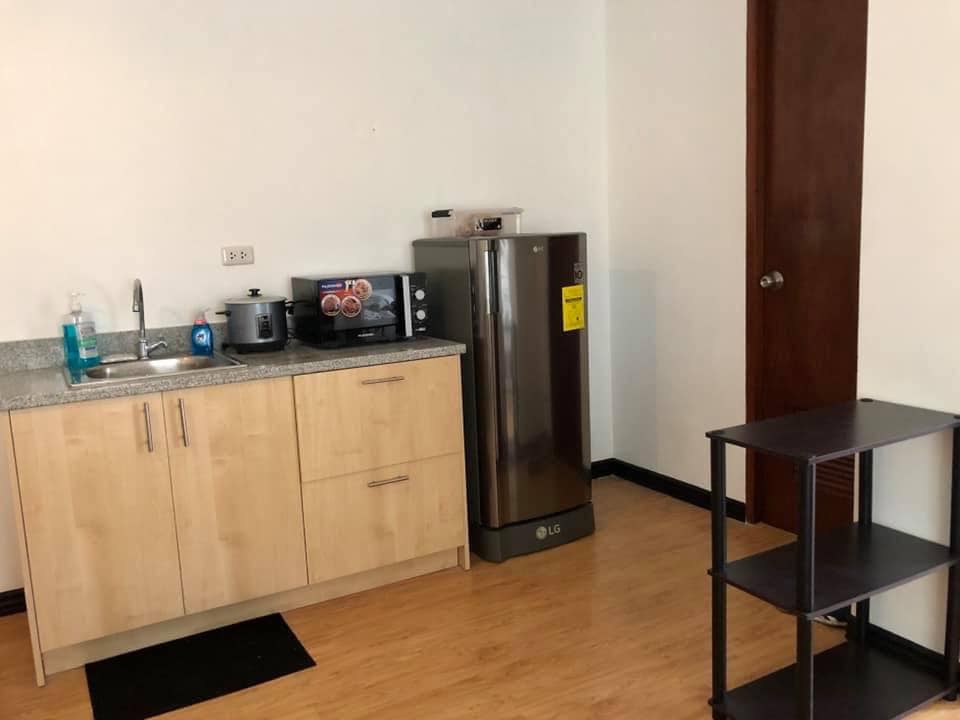 One Bedroom Condo Unit with Balcony For Sale — 1 Bedroom in Salinas Drive Extension, Cebu City, Philippines — Photo 4
