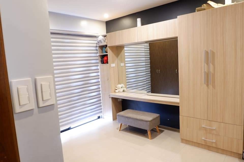 RUSH SALE!!! HOUSE AND LOT IN LAS PINAS — House and Lot in Metro Manila, Philippines — Photo 2