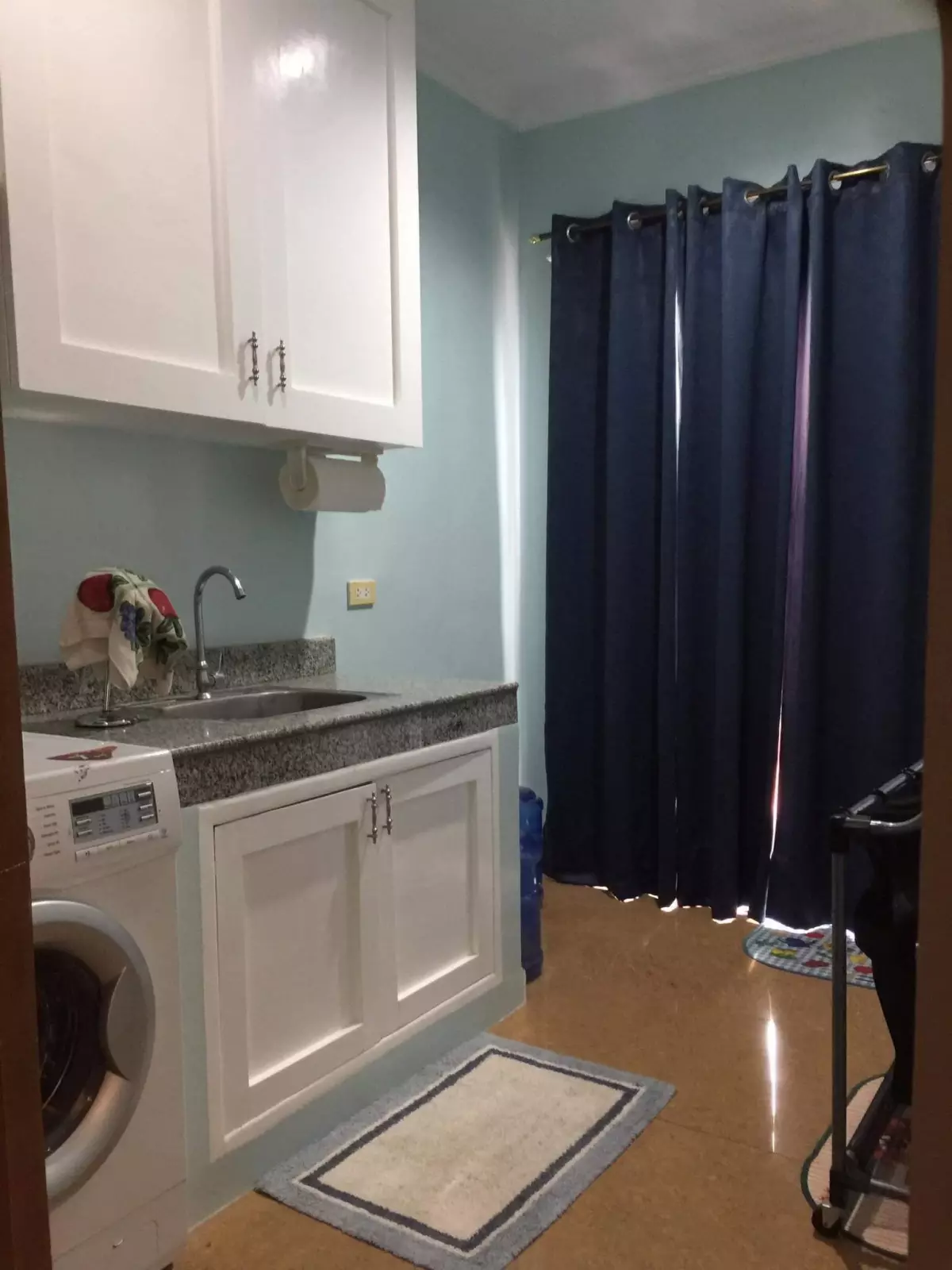 FULLY FURNISHED RUSH HOUSE AND LOT FOR SALE - photo 4