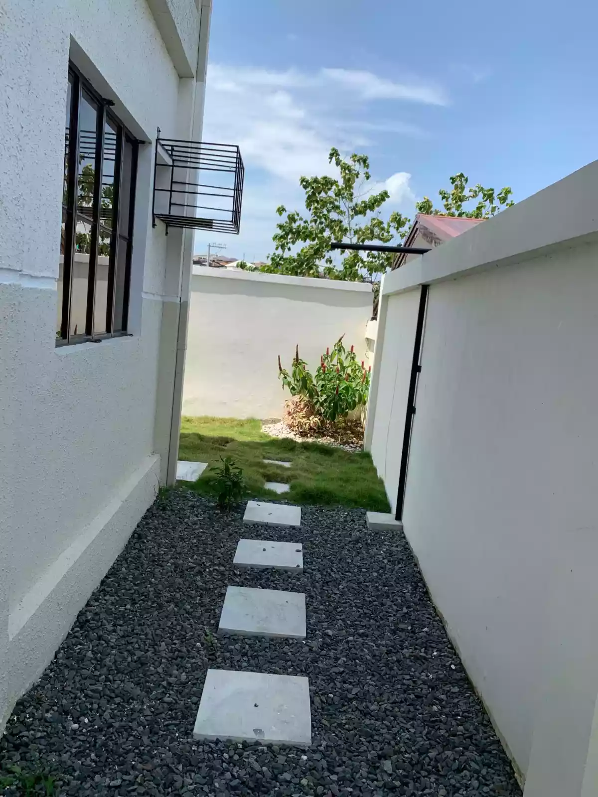 FOR SALE! 2-STOREY HOUSE AND LOT IN ILLUMINA ESTATES! ðŸ“£ðŸ“£ — House and Lot in Communal Road, Buhangin, Davao City — Photo 7
