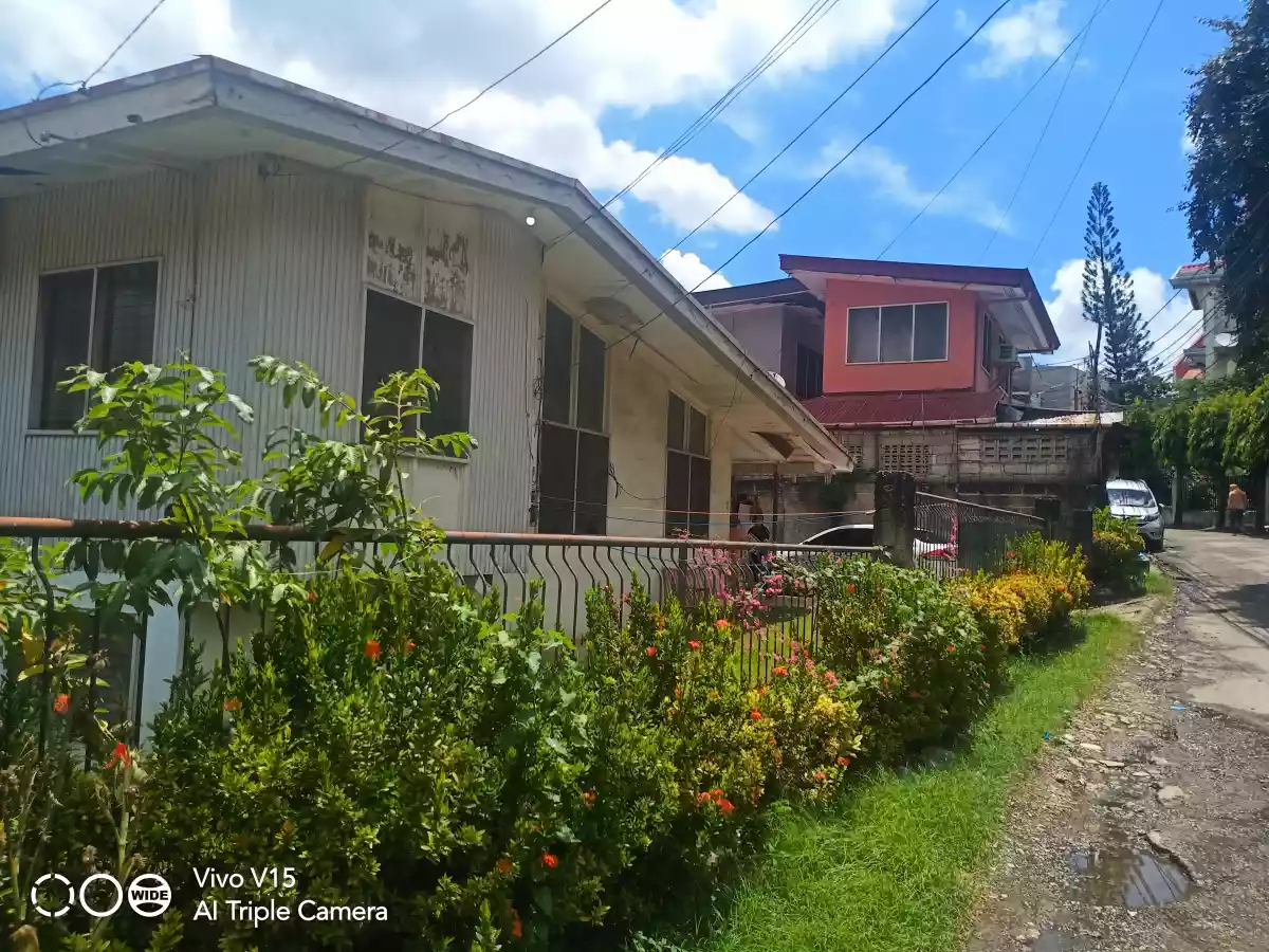 OLD BUNGALOW HOUSE & LOT FOR SALE IN GUADALUPE, CEBU CITY - photo 4