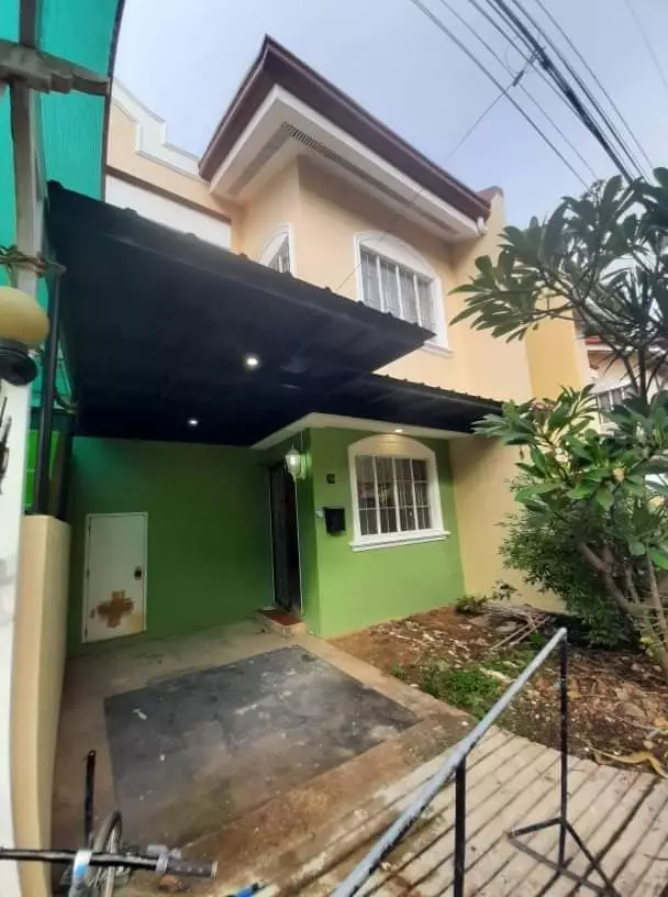 HOUSE FOR RENT TALAMBAN!