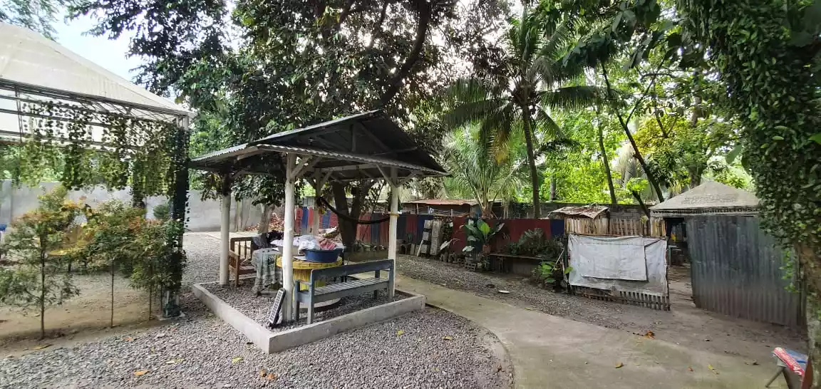GUINTO PROPERTY W/ BUILDING STRUCTURES — Residential Lot in General Santos City, South Cotabato, Philippines — Photo 2