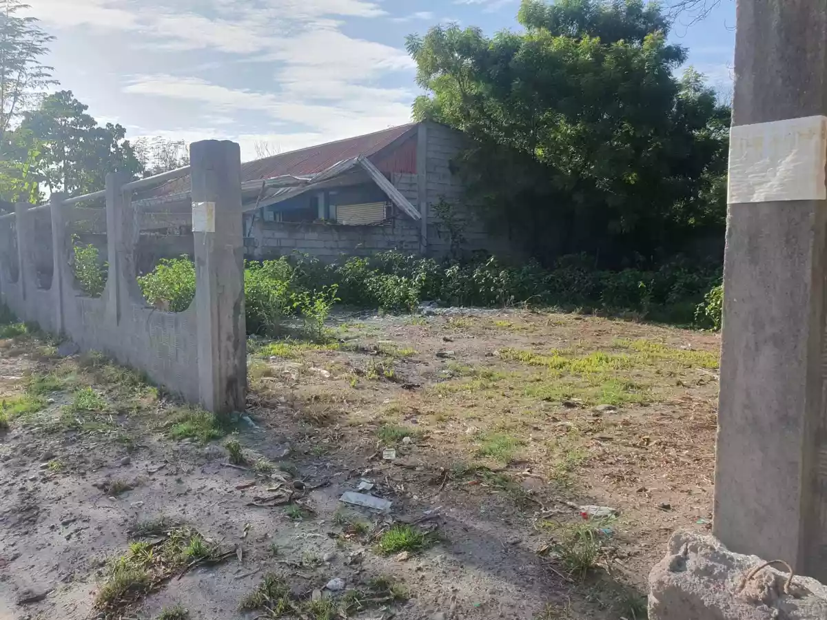 300 sqm Lot for Sale — Residential Lot in calumpang, general santos city — Photo 4