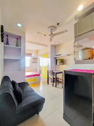 FOR LEASE | SEMI-FURNISHED STUDIO UNIT at Ridgewood — Studio in Carlos P. Garcia Avenue, Taguig, Metro Manila — Photo 3