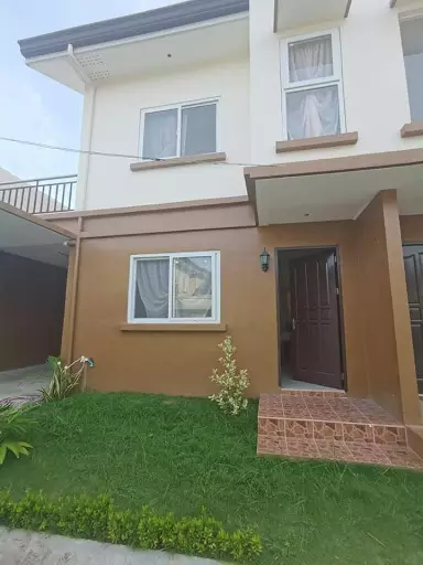 Bayswater talisay duplex type  for rent