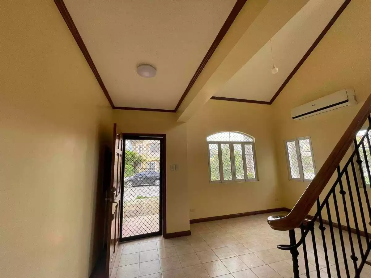 For Sale House and Lot in Corona Del Mar - photo 5