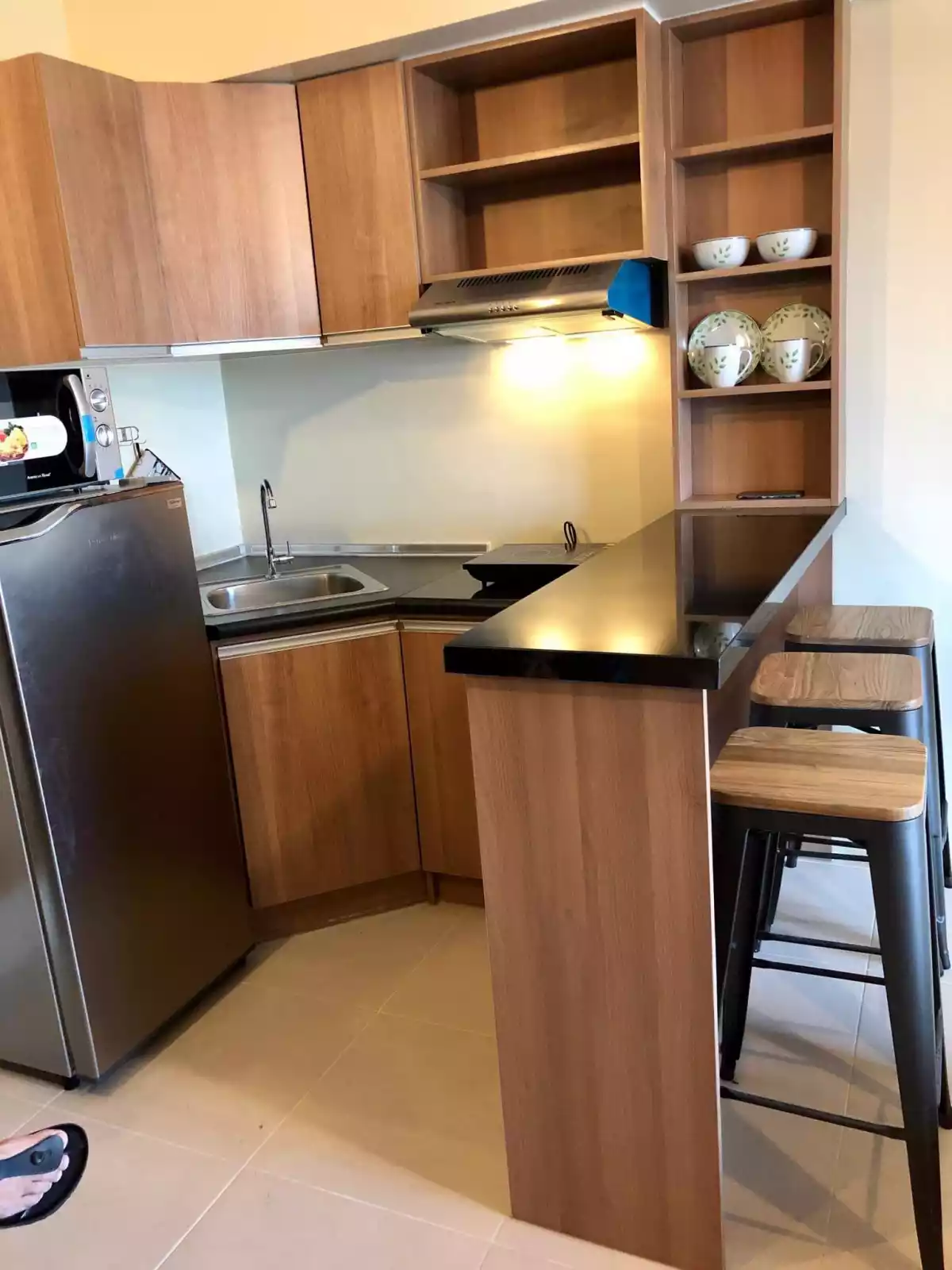 Fully Furnished Avida Riala ST for Sale! - photo 4