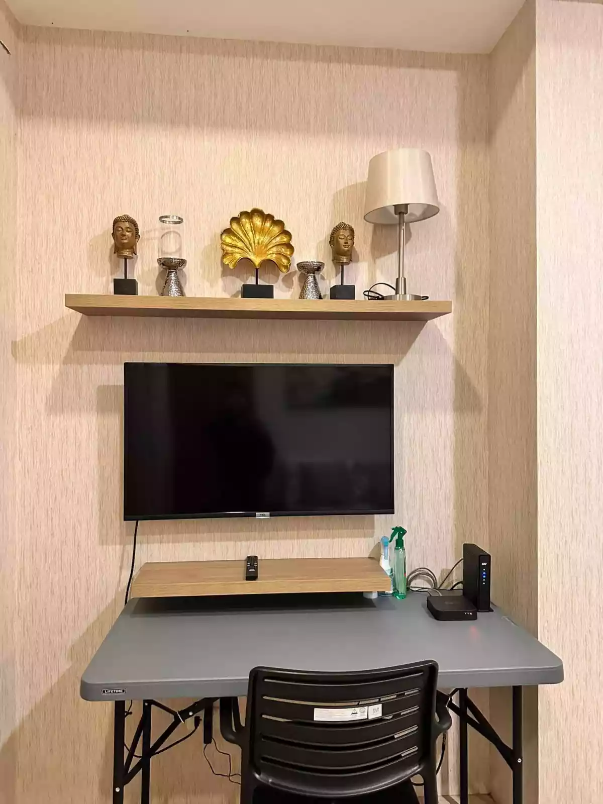 Fully Furnished Studio Unit with Balcony — Studio in Brgy. Kamputhaw, Cebu City — Photo 6
