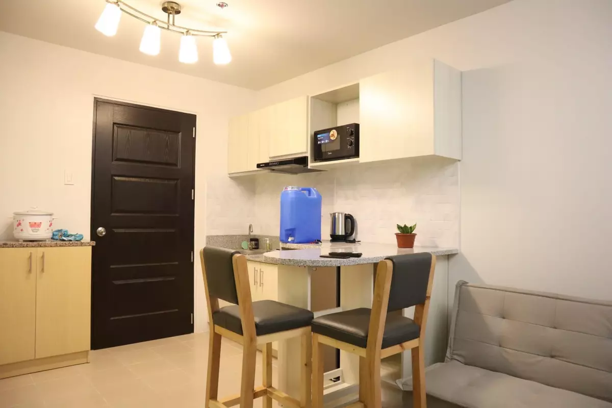 CCT 97-163098 — Studio in Mactan, Lapu-Lapu City — Photo 2