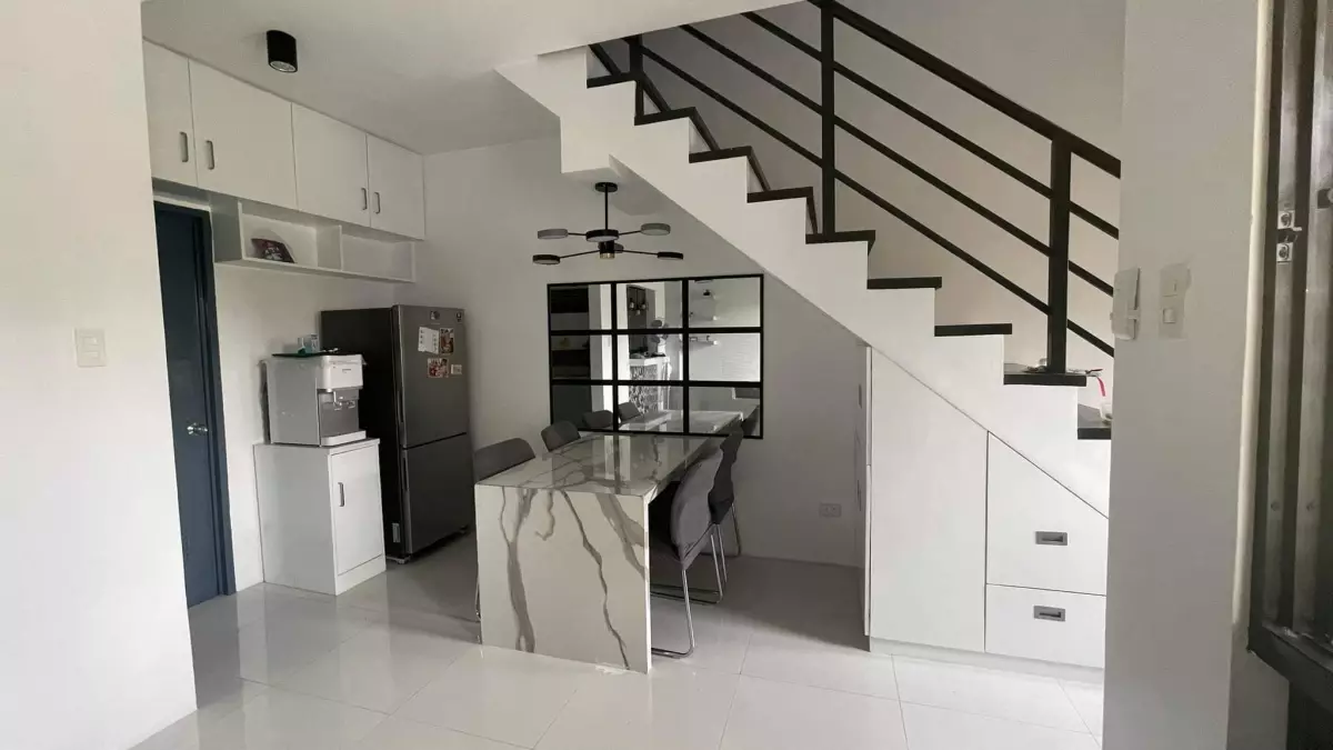 Furnished Two Bedroom house for sale in Talisay City Cebu - photo 7
