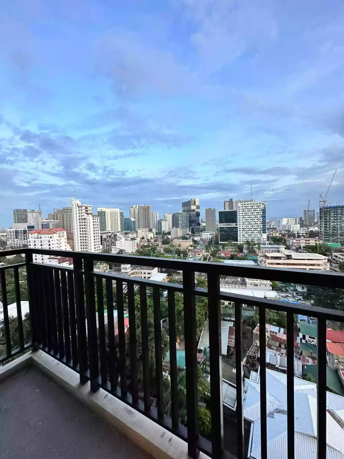 Open photo 11 of 19 — 1 Bedroom Unit For Sale in Azalea Place Cebu City 