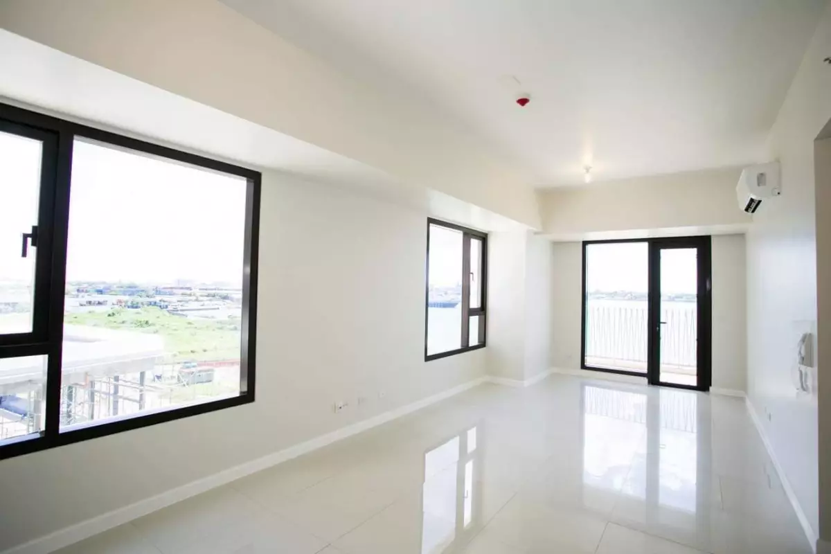 Open photo 14 of 21 — FOR SALE - Mandani Bay Suites 3BR | Tower 1
