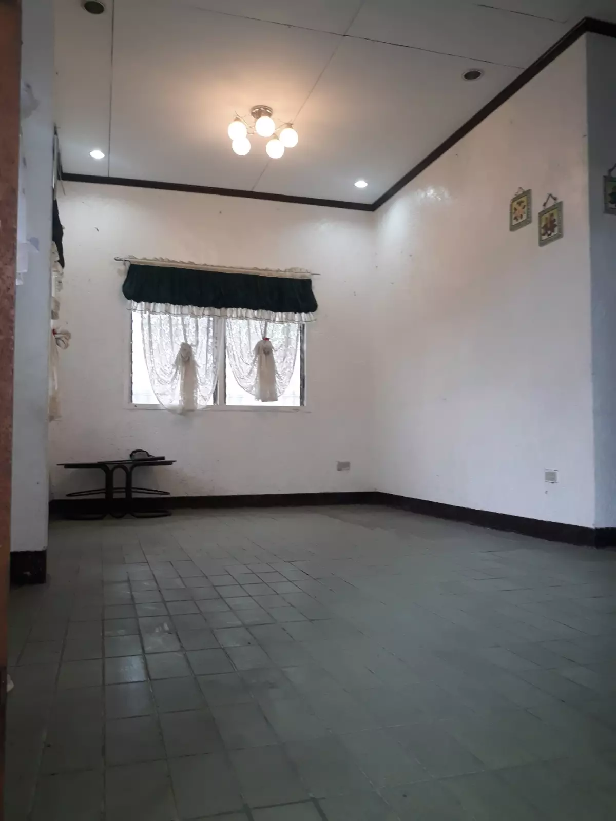 Gated with 2 parking 3 bedrooms Bungalow House in Canduman Mandaue city Cebu - photo 5