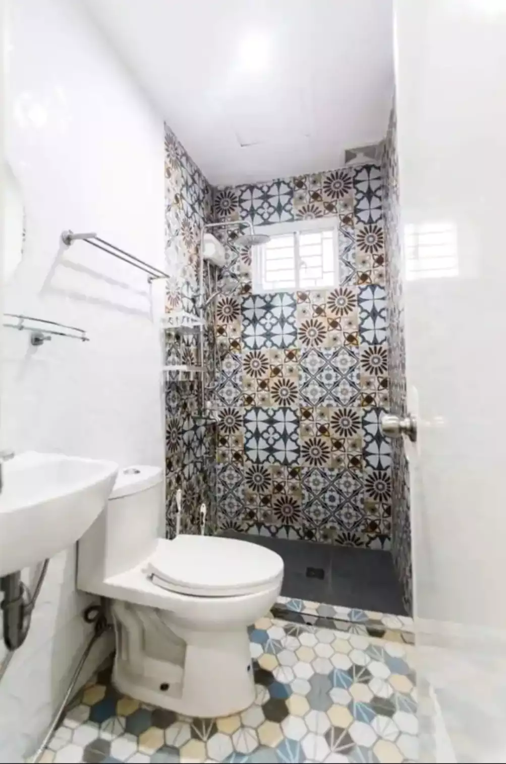 Open photo 14 of 44 — Fully furnished Single Attached in Azienda Genova