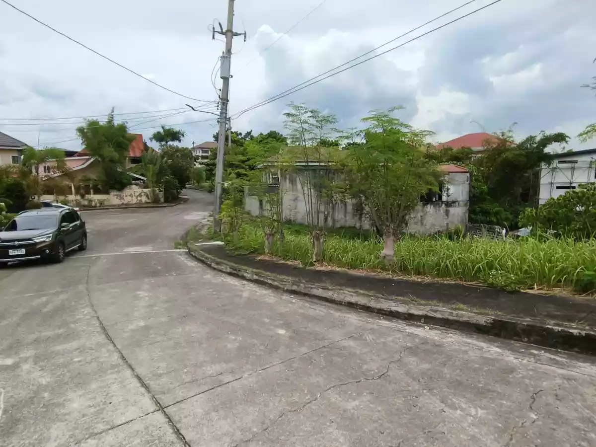 Residential Corner Lot in Royale Cebu Estate — Residential Lot in Consolacion, Cebu, Philippines — Photo 7