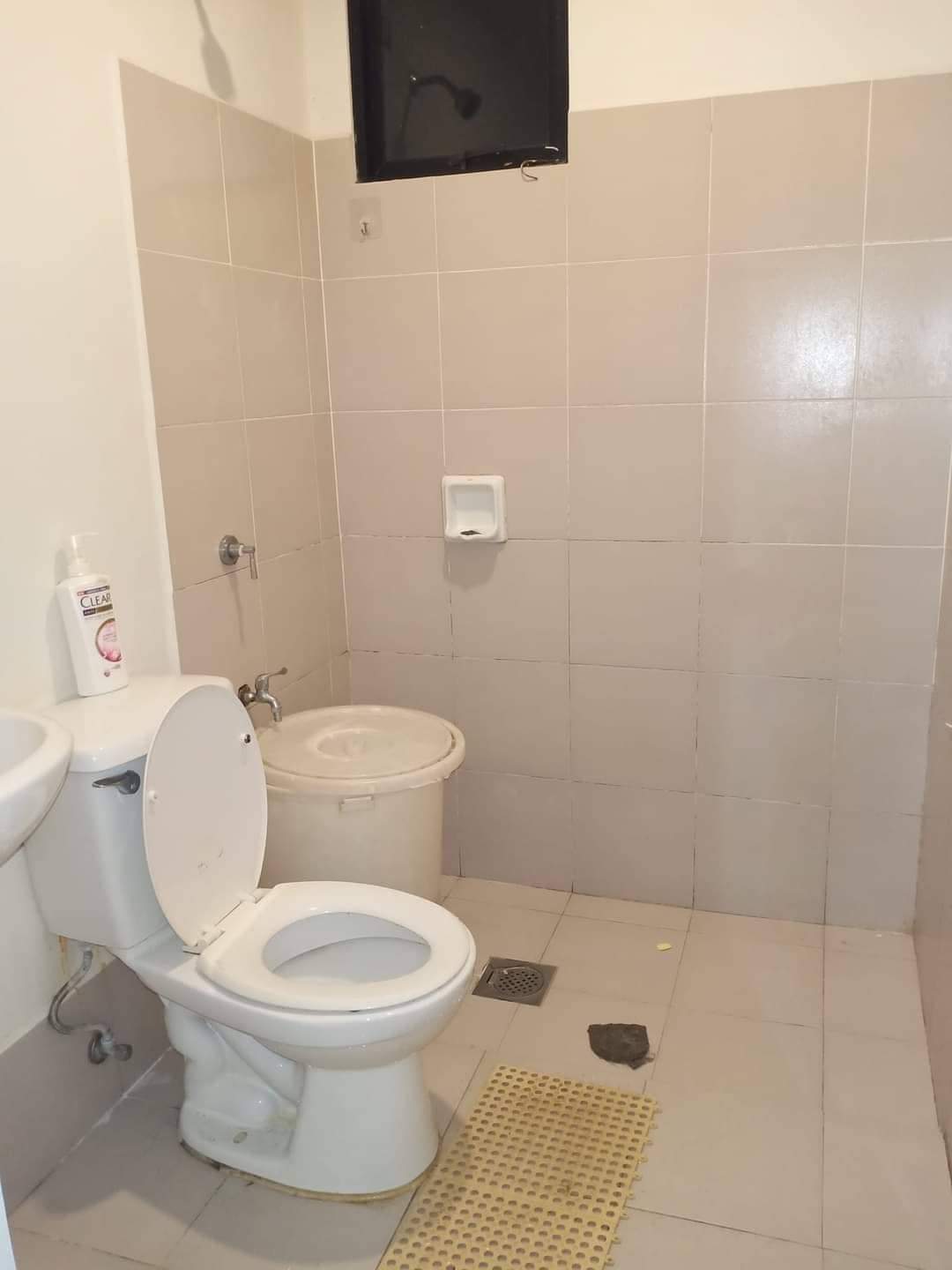 Rush Sale bungalow house and lot in Ajoya subdivision cordova cebu - photo 3