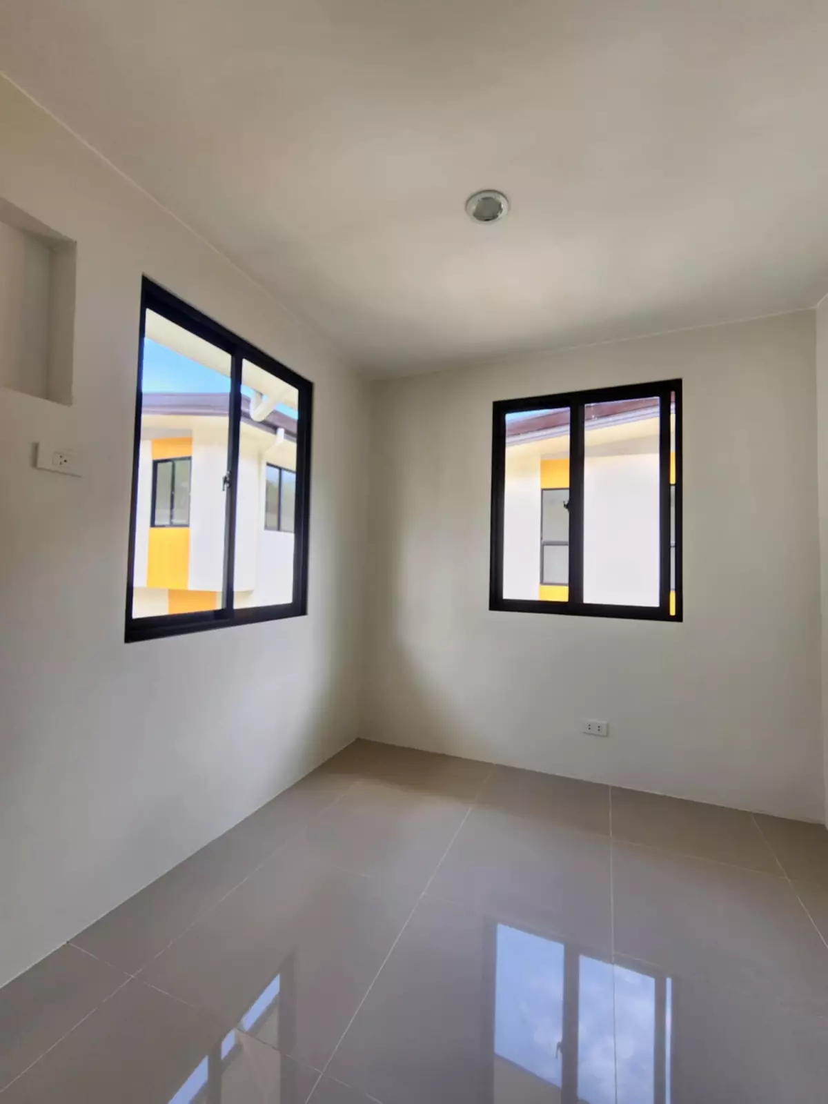 RENT TO OWN BRAND NEW SINGLE DETACHED HOUSE & LOT AT CASA MIRA LINAO EXPANSION PHASE 3, LINAO, MINGLANILLA, CEBU — House and Lot in Minglanilla, Cebu, 6046 — Photo 3