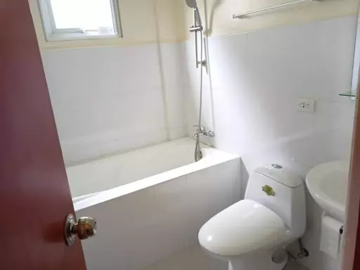 Open photo 14 of 19 — Bayswater talisay for rent