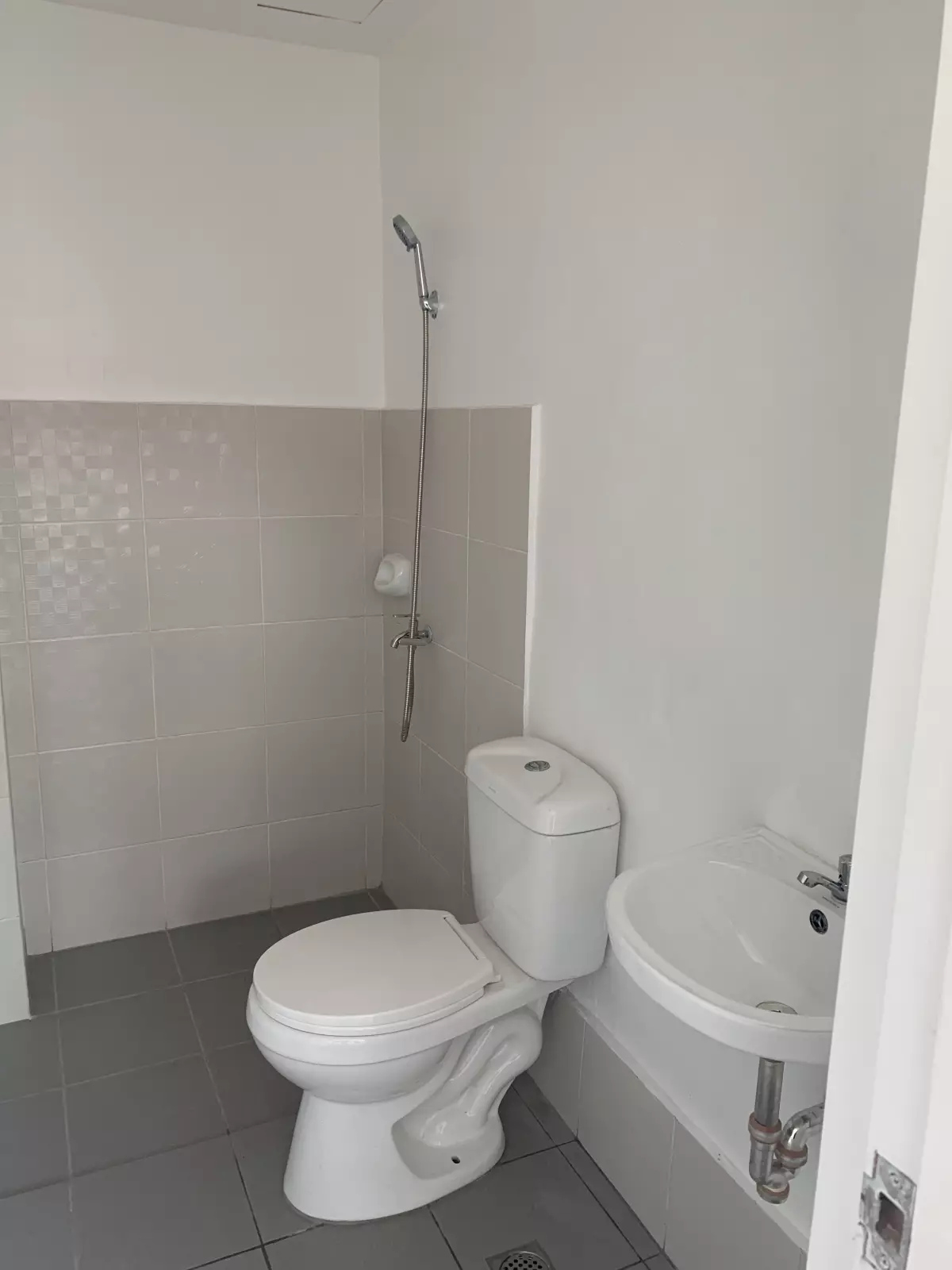 Cittanova Studio Unit for rent - photo 4