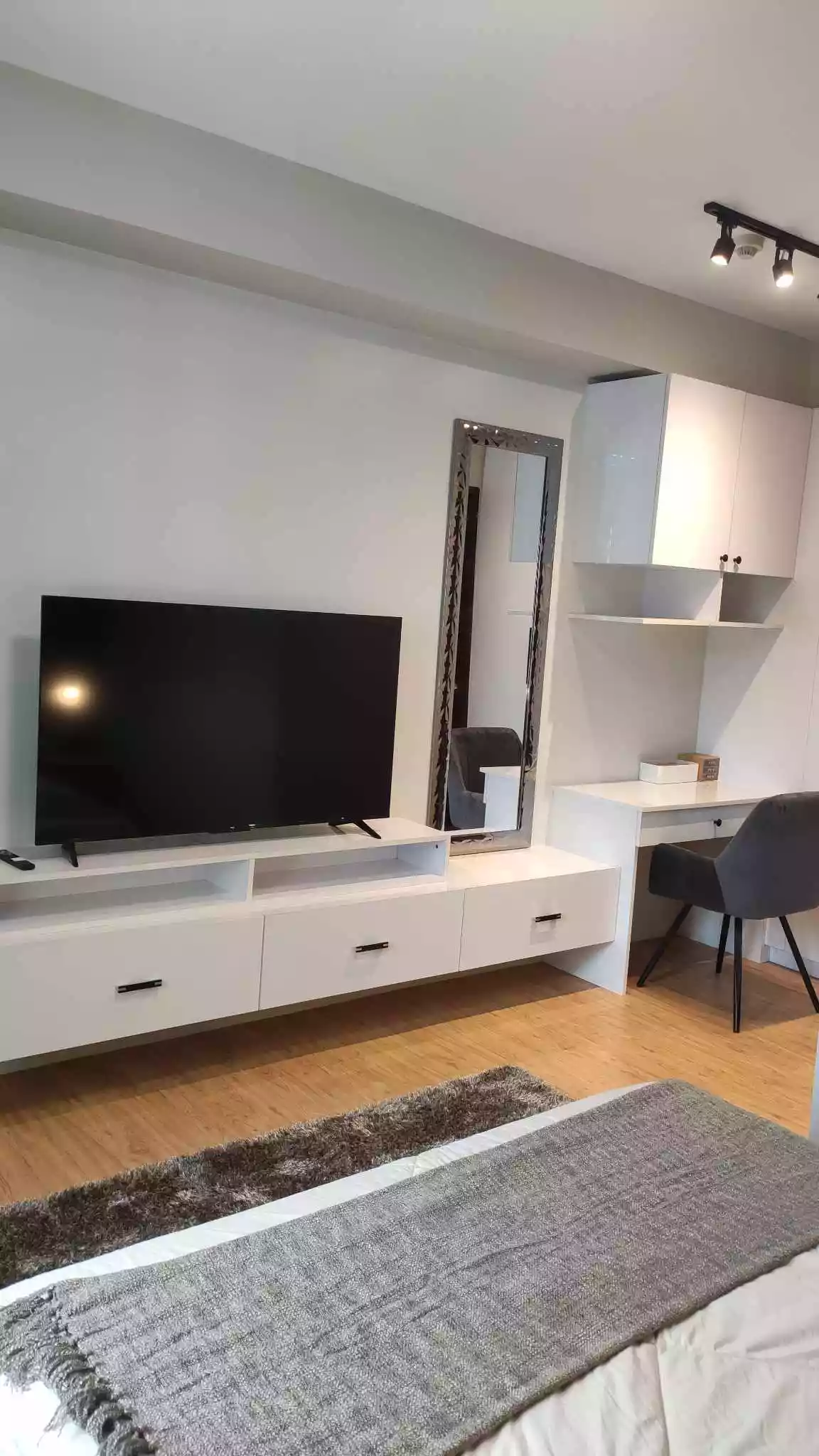 40 sqm 1 bedroom Mivesa Garden Residences for rent fully furnished — 1 Bedroom in Salinas Drive Extension, Cebu City, Philippines — Photo 7