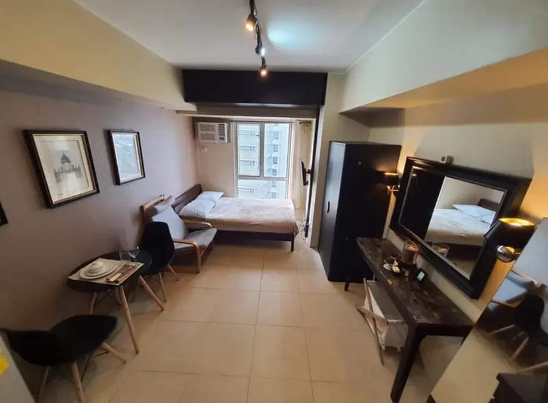 Studio Condo Unit For Rent - photo 2