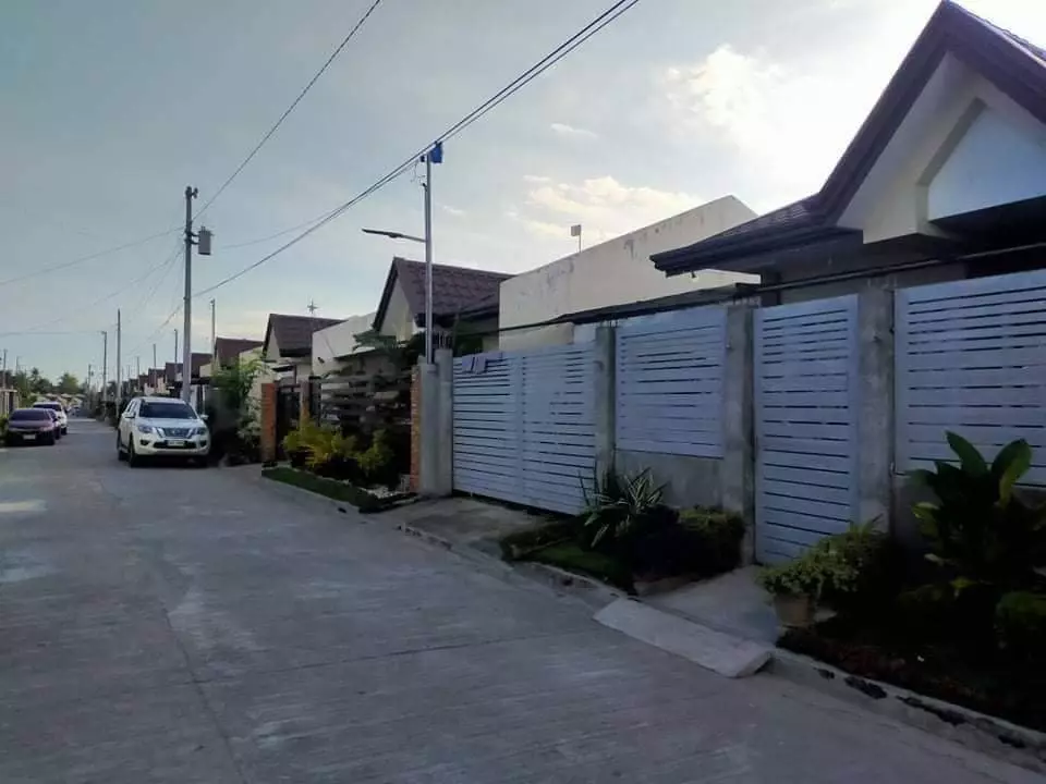 For Assume ! House and Lot, Gensan — House and Lot in Junction road, General Santos City, South Cotabato — Photo 4