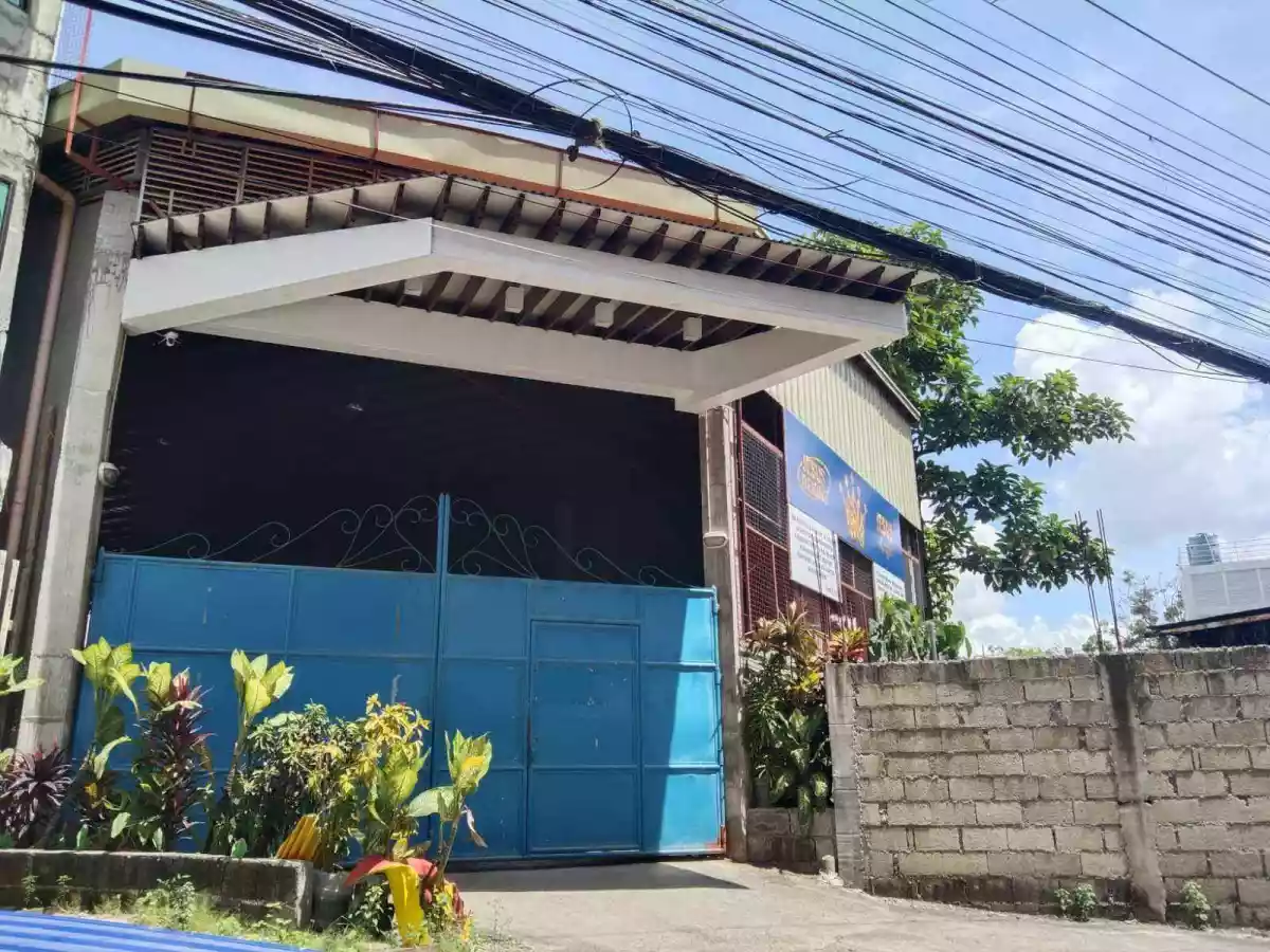 2-storey building — Building in Talisay, Cebu, Philippines — Photo 6