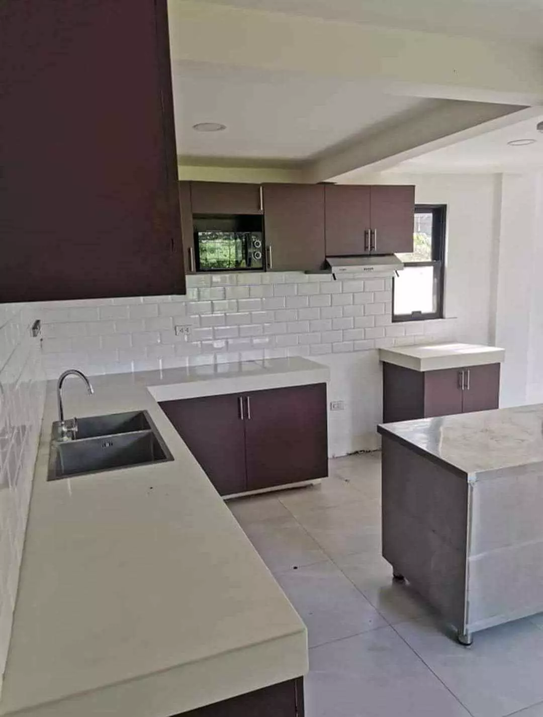 TWO-STOREY HOUSE FOR RENT - photo 4