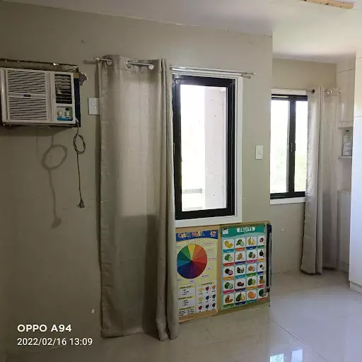 3 storeys House for Sale — House and Lot in Cebu, Philippines — Photo 4