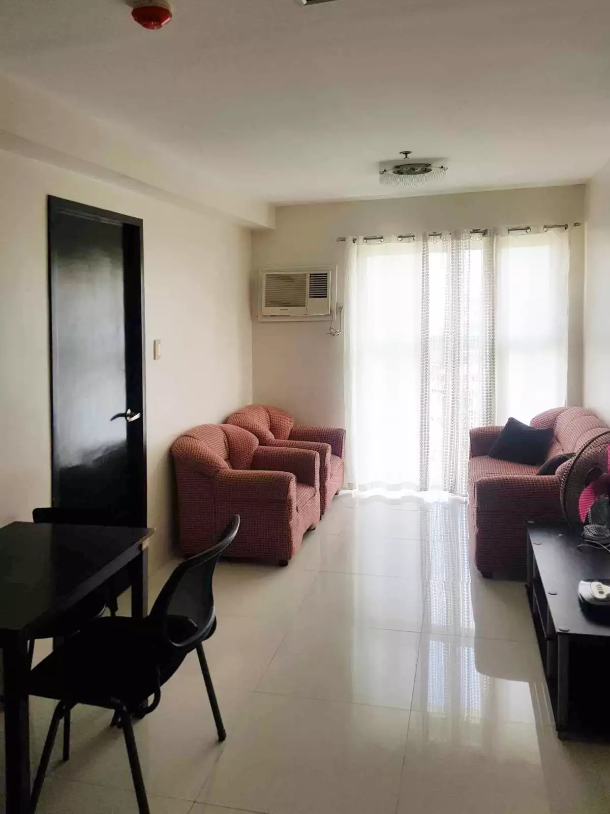 1-Bedroom Condo Unit For Sale or Rent at Bamboo Bay Community in Mandaue City — 1 Bedroom in Hernan Cortes Street, Mandaue City, Central Visayas — Photo 2
