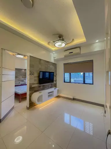 1BR INTERIOR-DESIGNED UNIT FOR LEASE at Forbeswood Heights, BGC — 1 Bedroom in Rizal Drive, Taguig, Metro Manila — Photo 6