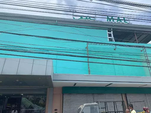 Open photo 15 of 25 — Leah Mall Space for Rent