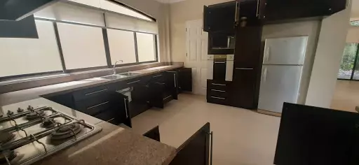 For Sale inside Maria Luisa Banilad — House and Lot in Cebu City, Cebu, Philippines — Photo 5