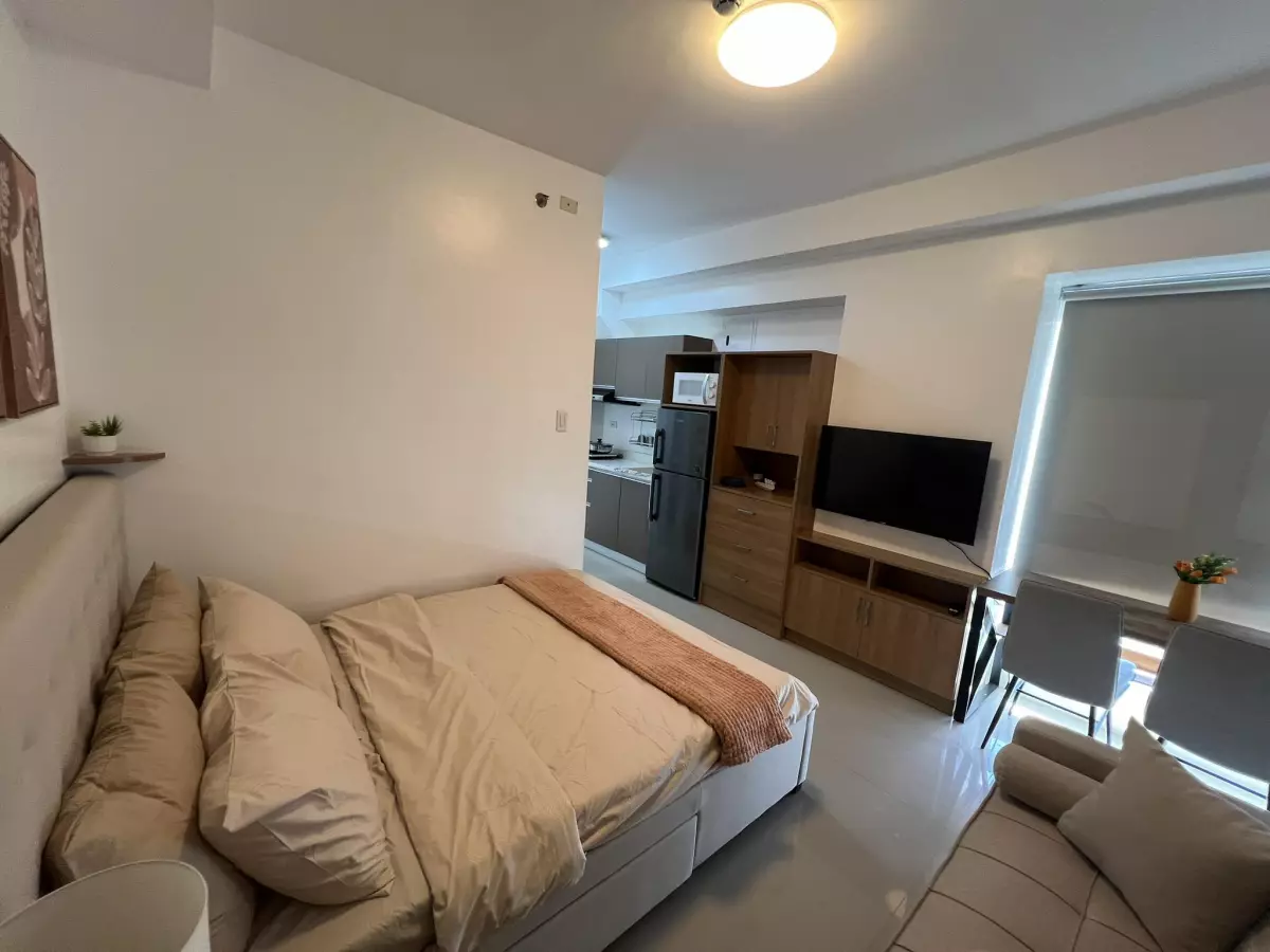 For Rent Condo - West Jones Residences — Studio in Cebu City, Cebu, Philippines — Photo 3