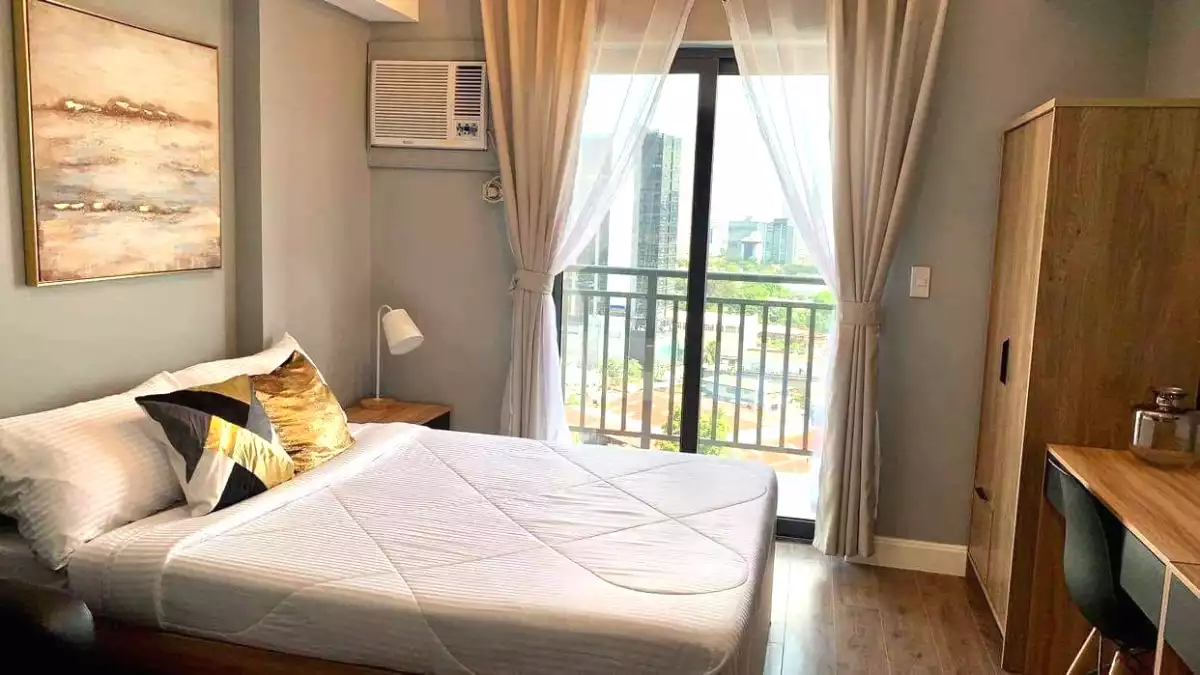 Studio with balcony for rent - photo 7